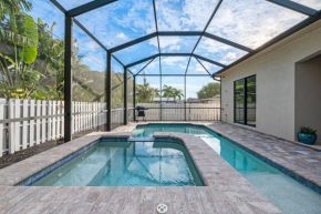 Luxe Home 1mile Vanderbilt Beach, Pool Spa BBQ